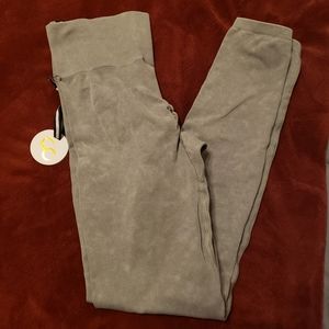 Stacci large sage green Calista leggings
